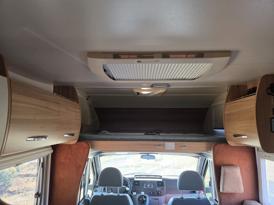 Chausson Flash 19 (2013) – Cama Central, Duche Separado, Excelente Estado