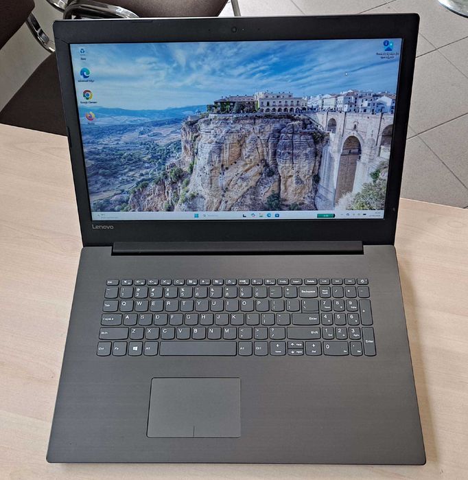 Laptop Lenovo 17 cali , Intel i3 7th 2,40GHz 8GB 240GB SSD Windows 11  GWARANCJA!
