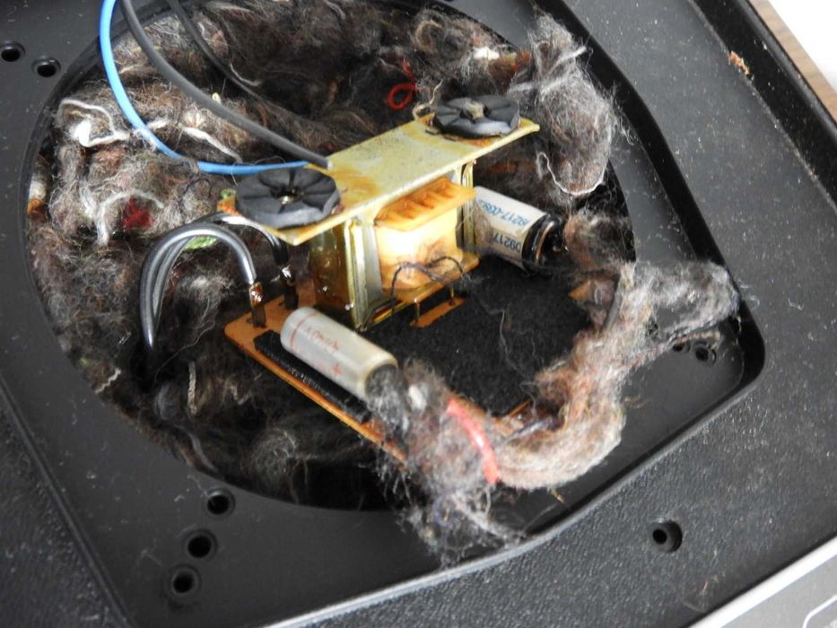 Obudowy kolumn skrzynki Grundig box 280a + zwrotnice