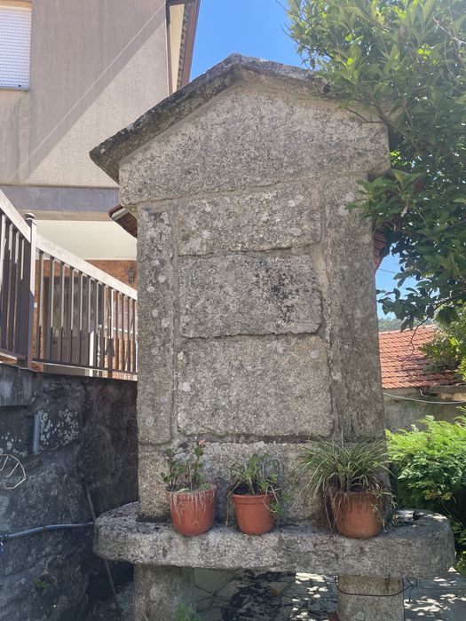 Espigueiro em pedra