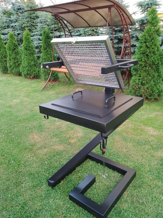 Grill ogrodowy obrotowy