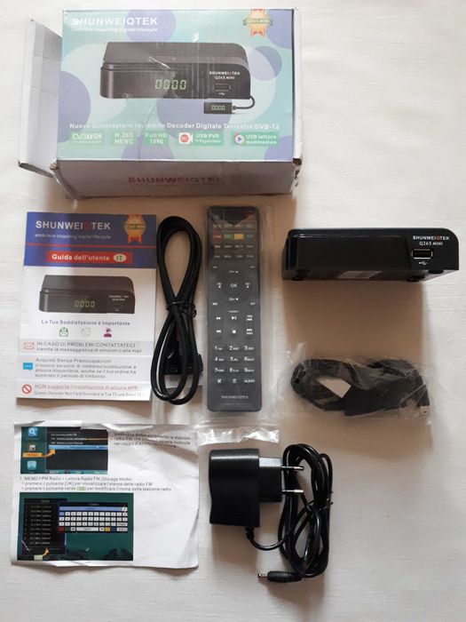 Цифровий ефірний DVB-T2 декодер SHUNWEIQTEK Q265 MINI