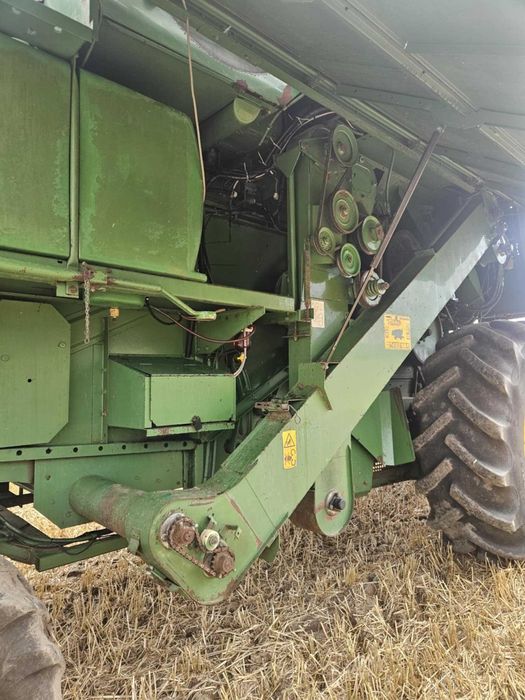 Kombajn zbożowy John Deere Hill Master 2054 z 1993 r.c.BRUTTO