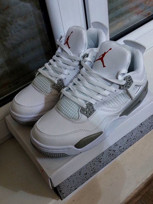 Stylowe Opium Buty Jordan 4 White Oreo