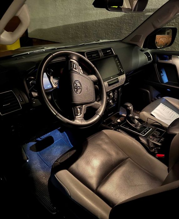 у продажі авто з ЄС Toyota Land Cruiser LC 2.8 D-4D Executive 2022 р.