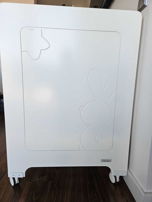 Cama de bébe Trama