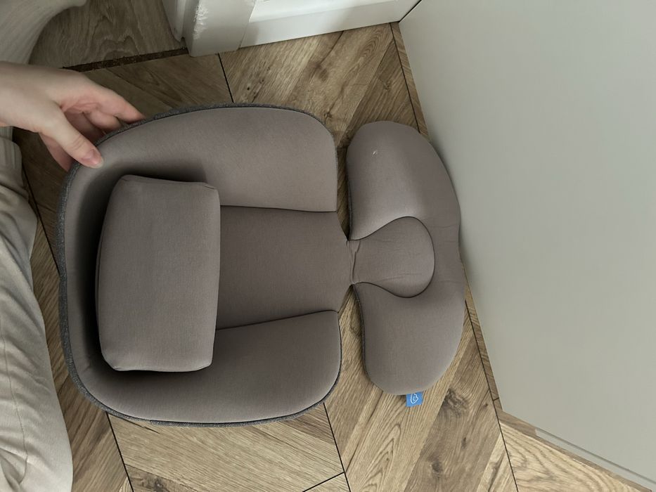 Fotelik dla niemowląt Avionaut Pixel Pro 2.0 – Grey. Gratis wkładka