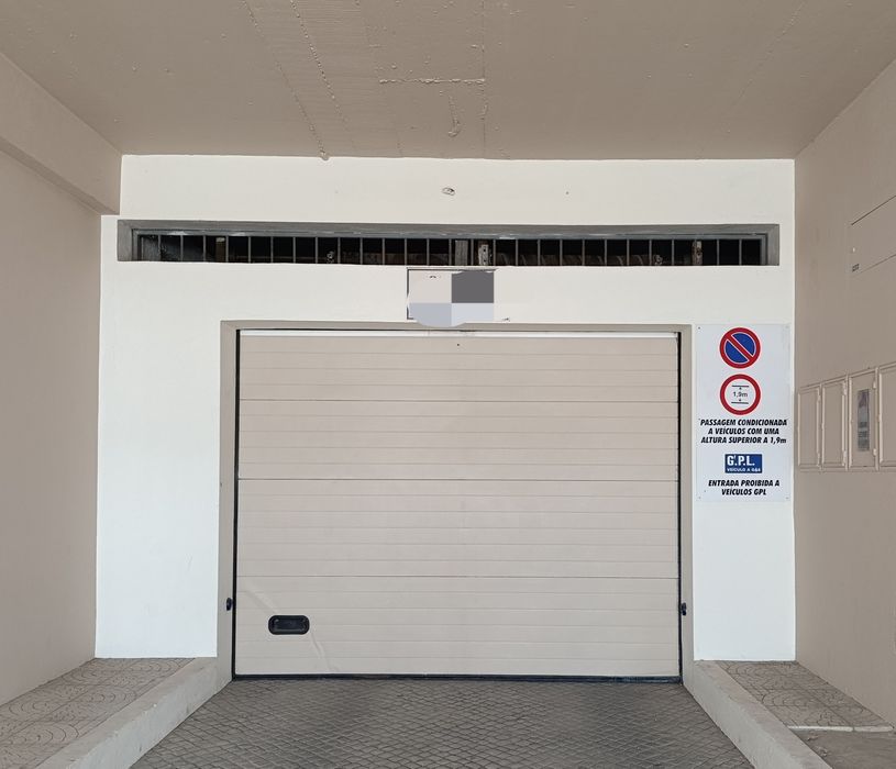 Aluguer estacionamento em garagem