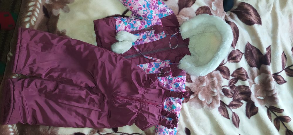 Зимовий комбінезон