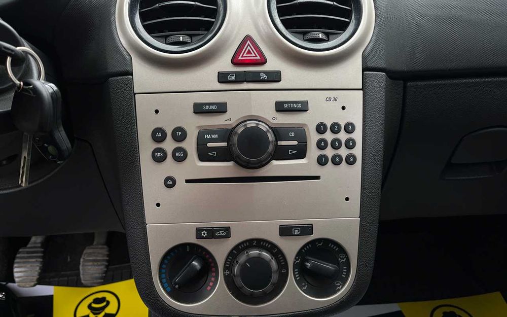 Opel Corsa 2009 року