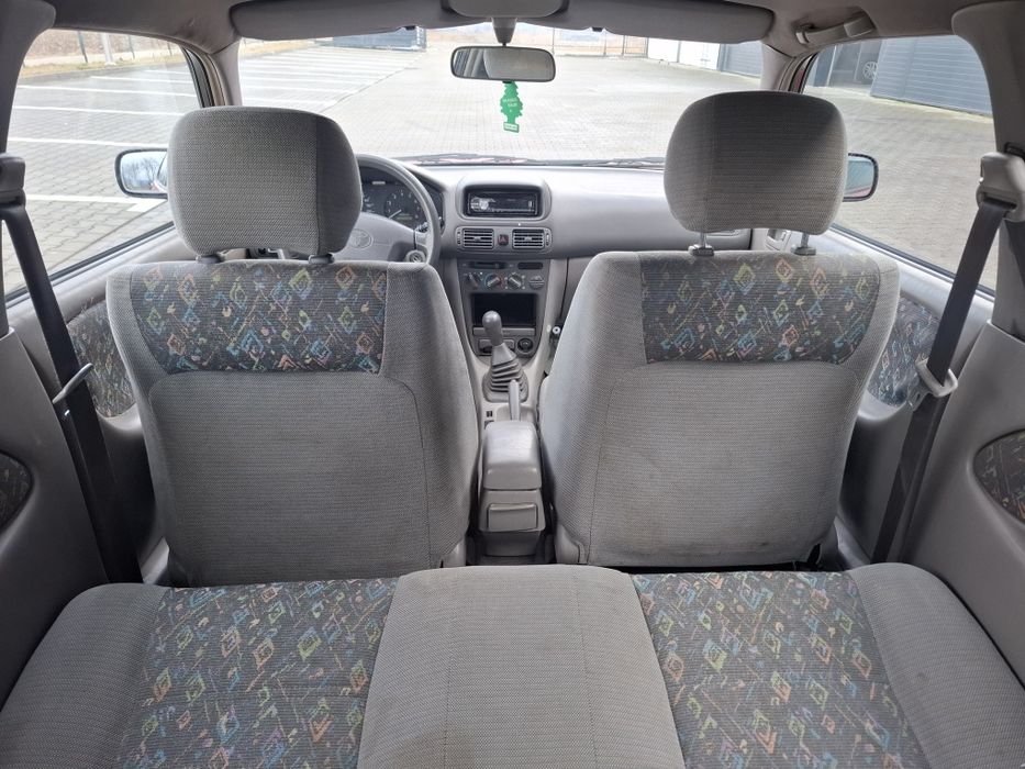 *Toyota Corolla E11*