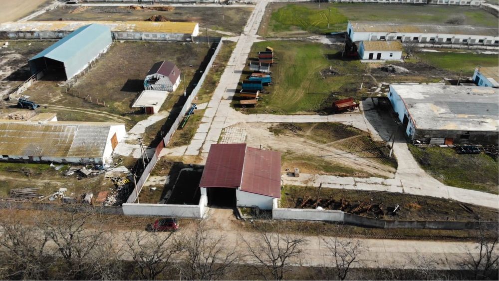 Продам Ферму с Помещениями подсобными