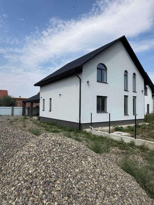 Свіжа пропозиція — Великий Кучурів!  Близько 3 км до Чернівців