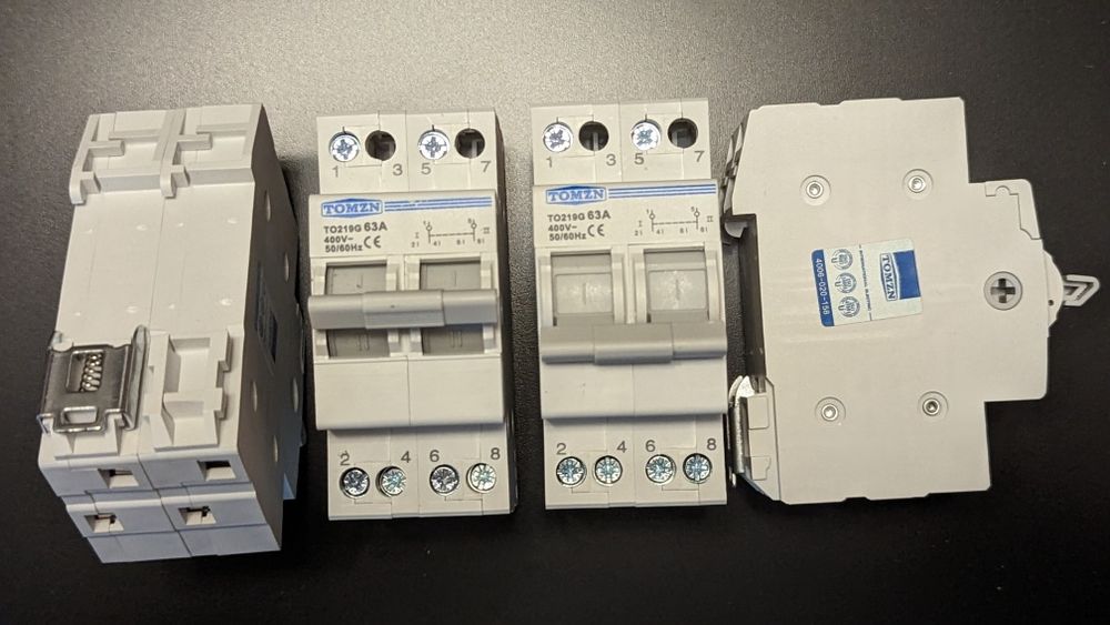 Перемикач введення резерву I-0-II 63А TOMZN TO219G