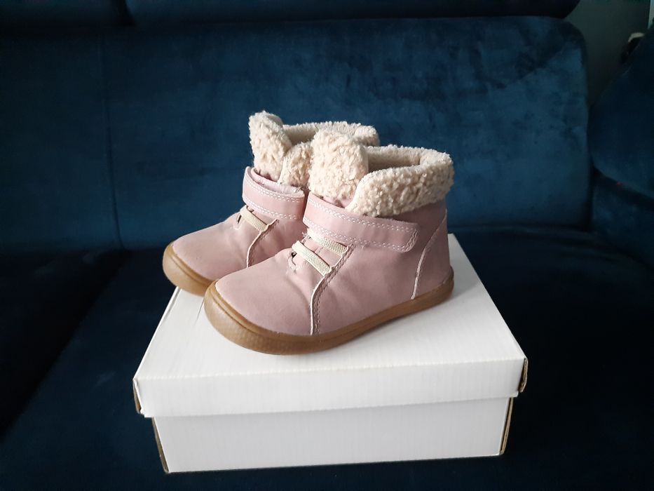 Kozaczki niemowlęce 24 + śniegowce