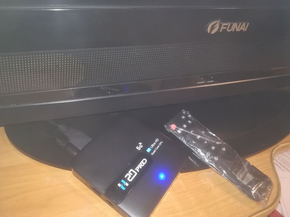 Smart Box X96Q +Funai TV