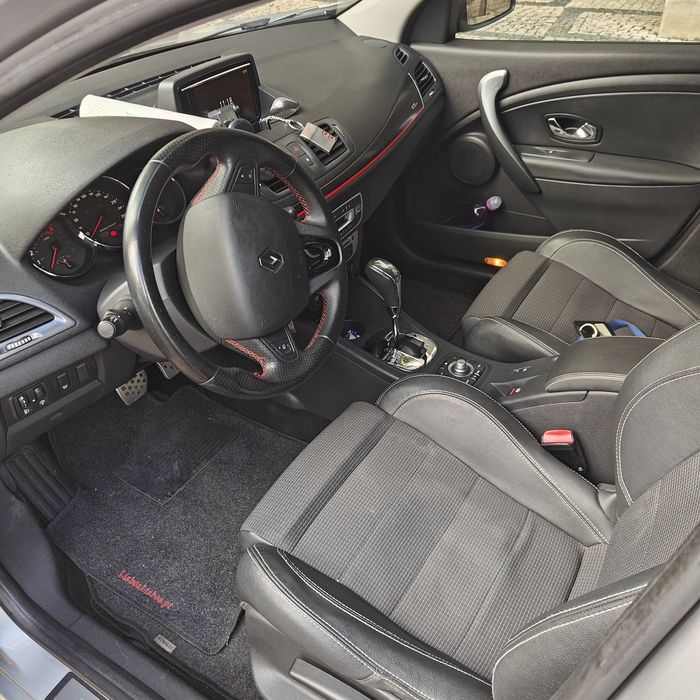 Renault Mégane 1.5 dCi Sport EDC – 2015 / Automático /Excelente Estado