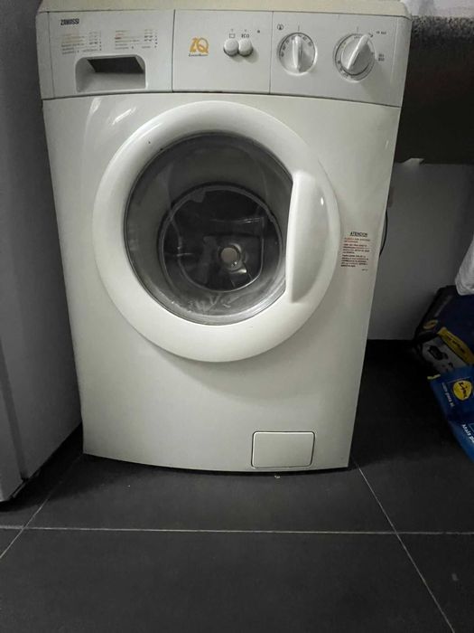 Vendo máquina de lavar Zanussi FA522