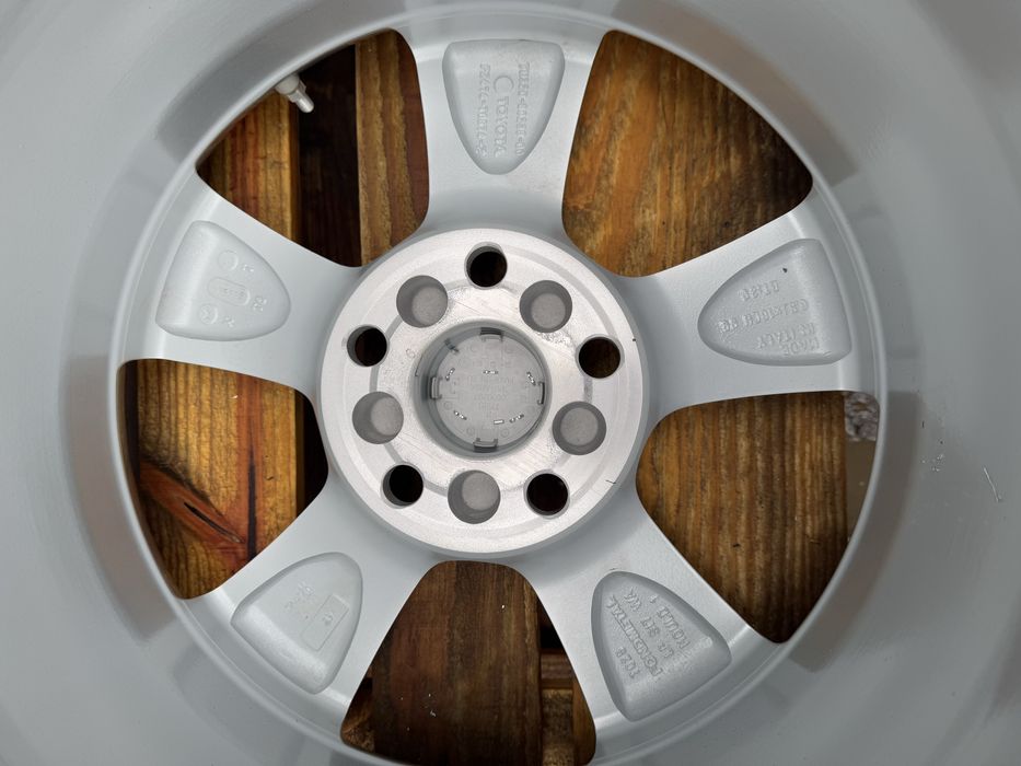 Диски 5/114.3 r16 Toyota original нові