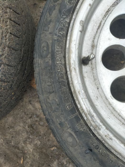 Продам 2 колеса .