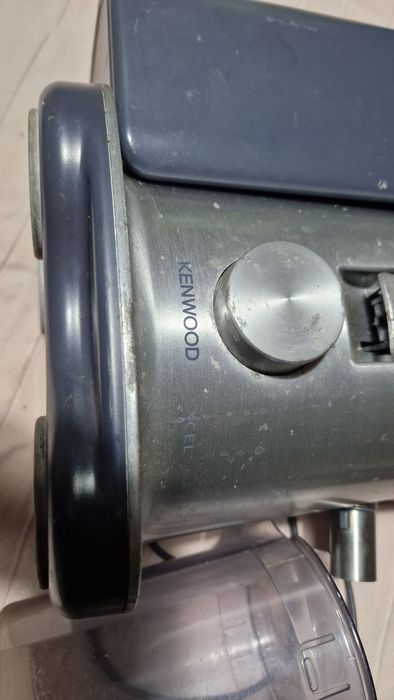 Maquina de sumos centrifugadora Keenwood