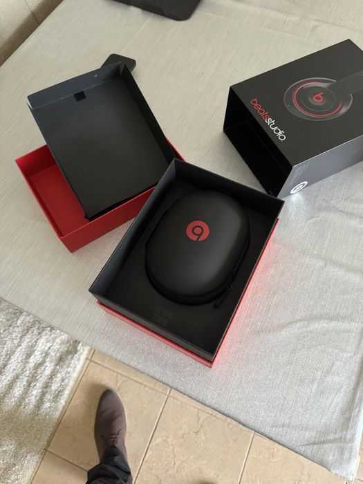 Beats Studio V2 *