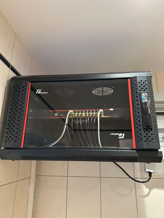 Monitoring Kamery Zabezpieczenia Budynków Alarm  Sprzedaż Montaż Kamer