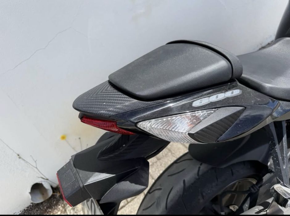 Vendo mota gsxr 600 , 7000 kmtrs