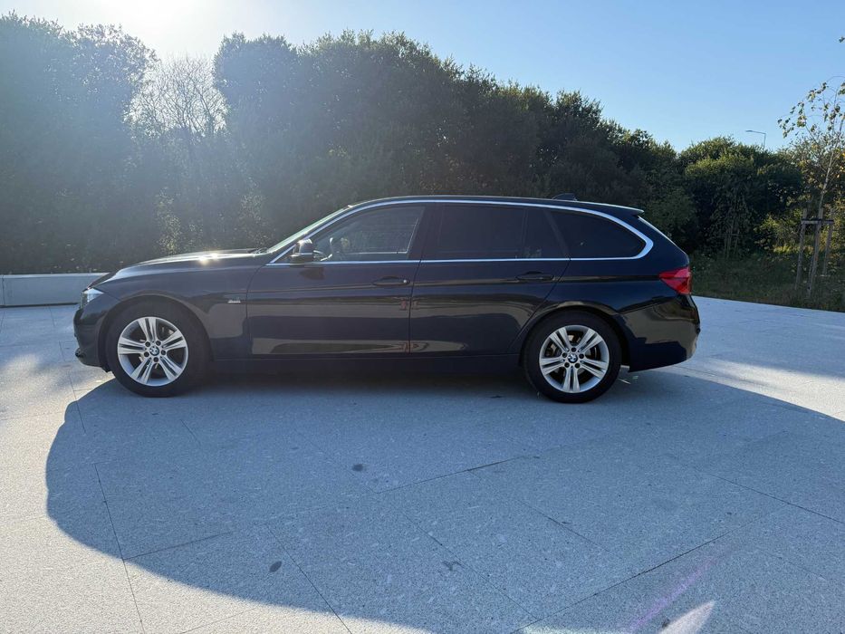 BMW 318d Touring Line Sport (B47) 150cvs - 05/2017 - Nacional - c/ histórico de manutenções na marca foto 4