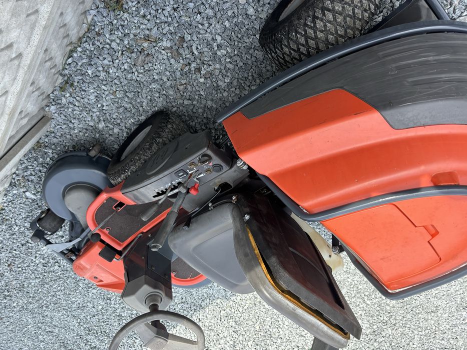 Husqvarna Rider 422 TS 4x4 AWD 122 CM wspomaganie Gwarancja