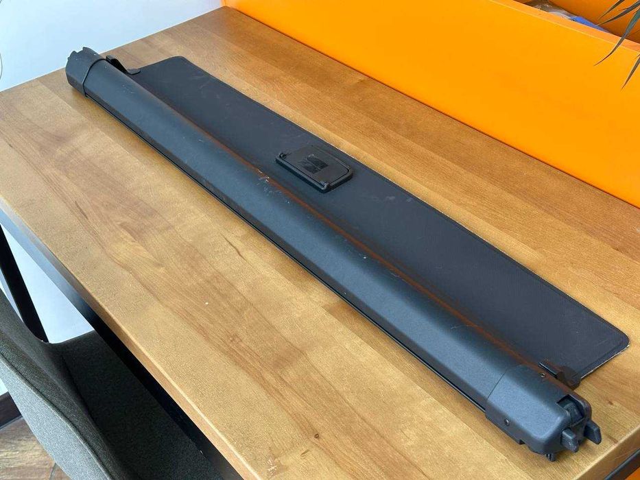 Штора багажника range rover velar l560 / J8A246668AB8PVJ / LR123865