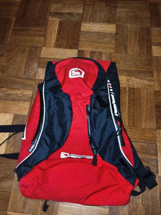 Mochila SCOTT  bom estado