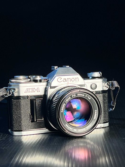 Canon AE-1 + FD 50mm f/1.4 | Bardzo ładny stan | Sprawny