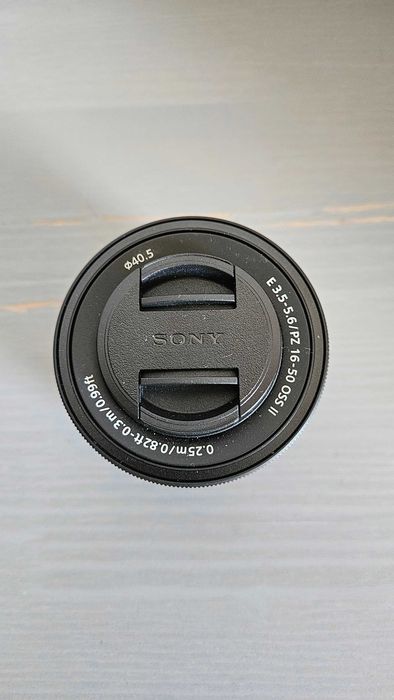 Sony E 16-50mm f/3.5-5.6 OSS II