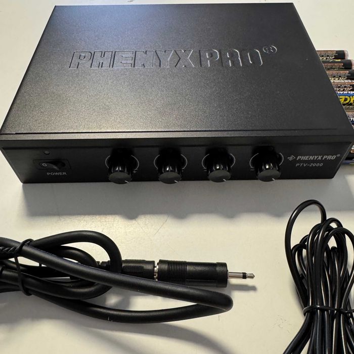 Phenyx Pro PTV-2000 Bezprzewodowy system mikrofonowy, 4-kanały, VHF