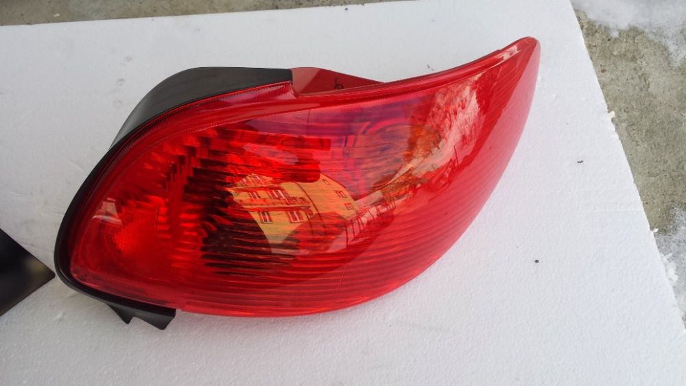 lampa Peugeot 206 cc tył prawa