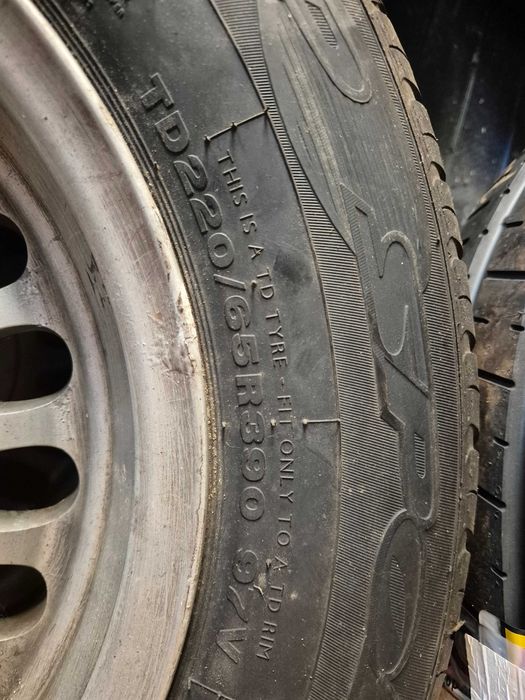 Sprzedam 2 szt kół Jaguar XJ40! Tanio!