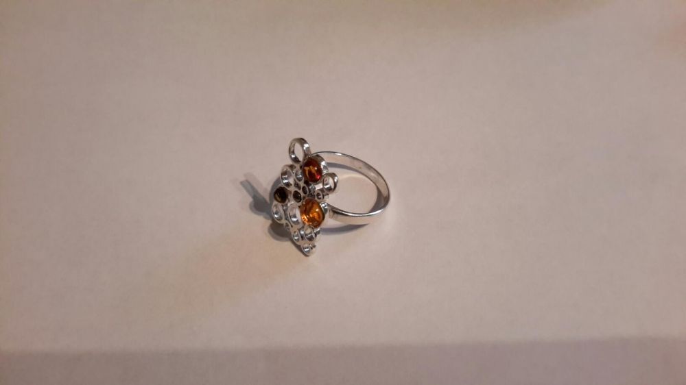 Nowy efektowny Srebrny pierścionek z bursztynami W.Kruk roz. 13 tanio