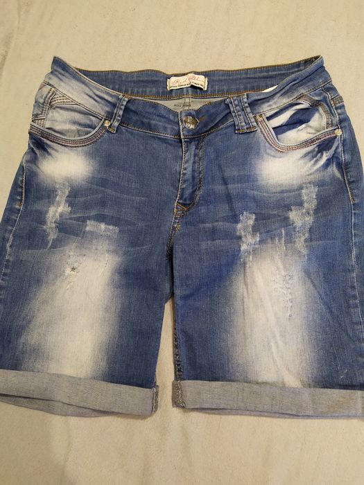 Женские джинсовые шорты