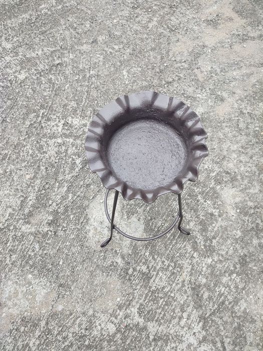 Stojak na kwiaty z PRL-u