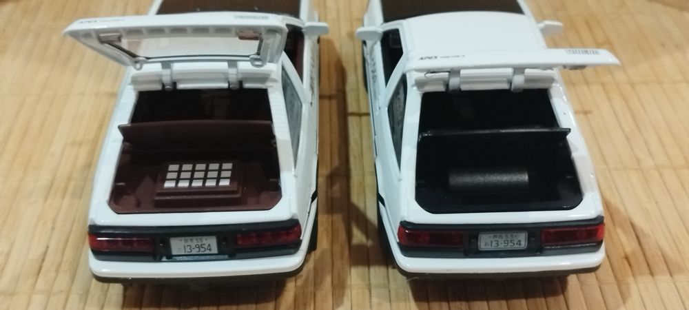 Колекційна модель 1:32 Toyota Sprinter Trueno AE86 (Initial D