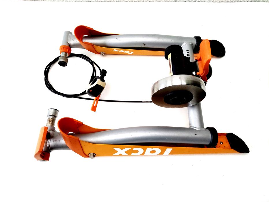 Solidny trenażer rowerowy do roweru TACX Super Stan 26-29"