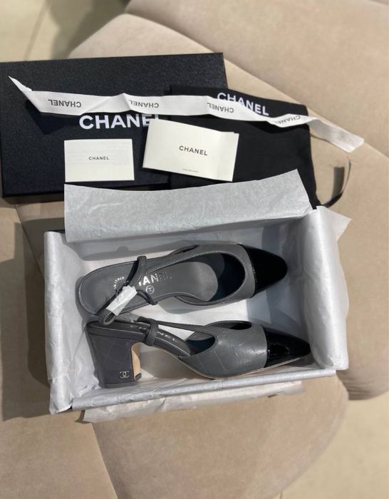 Туфлі слінгбеки chanel різні
