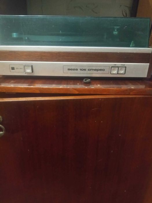 Програвач вінілових платівок "Вега-106"