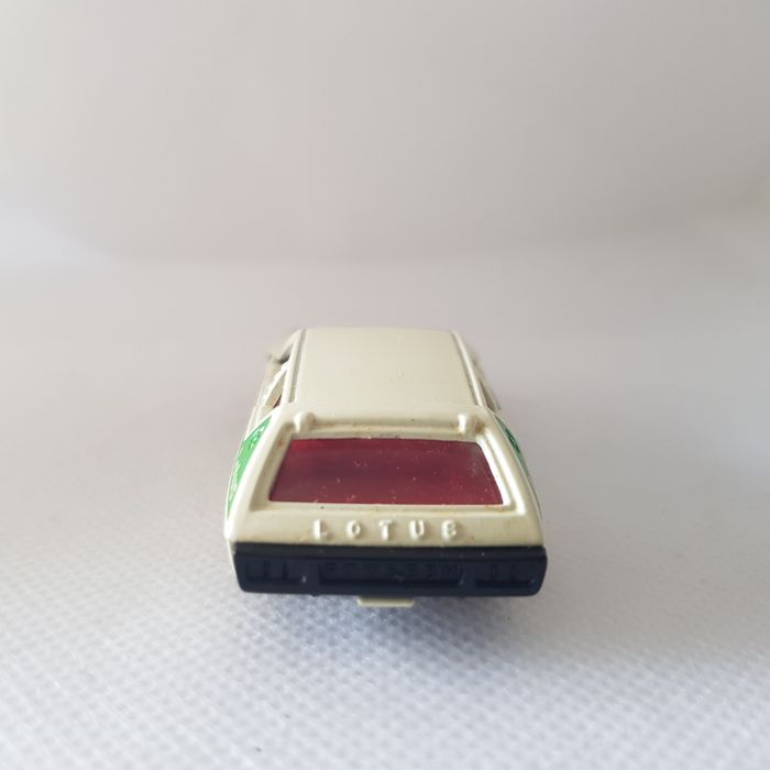 TOMICA F47 Lotus Elite