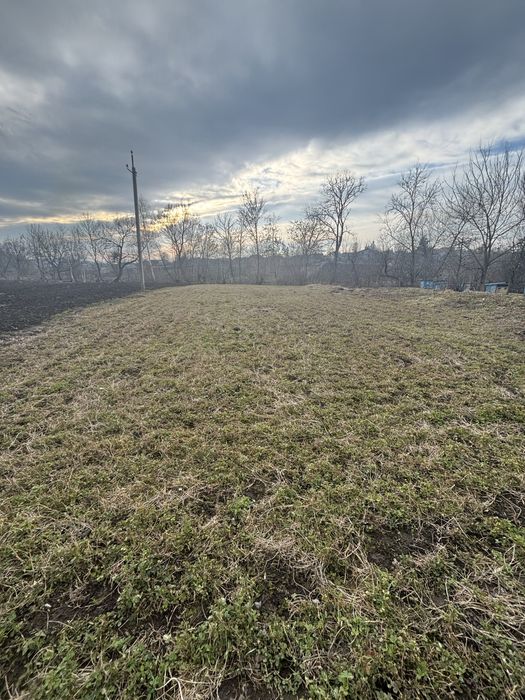 Продається земельна діляка