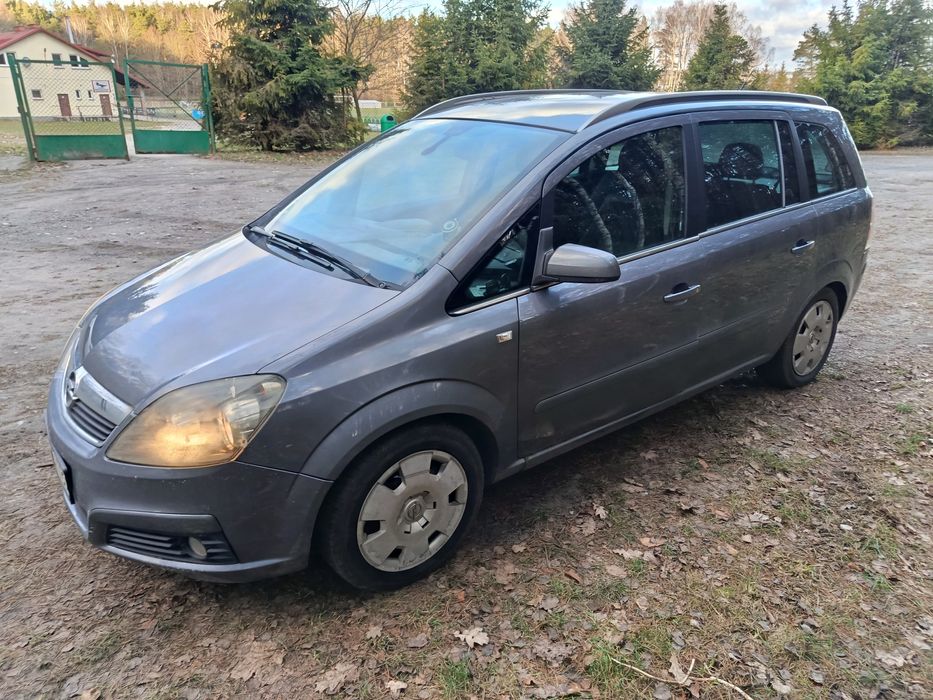 Opel Zafira B 1,9 CDTi 150 KM, 7 os.