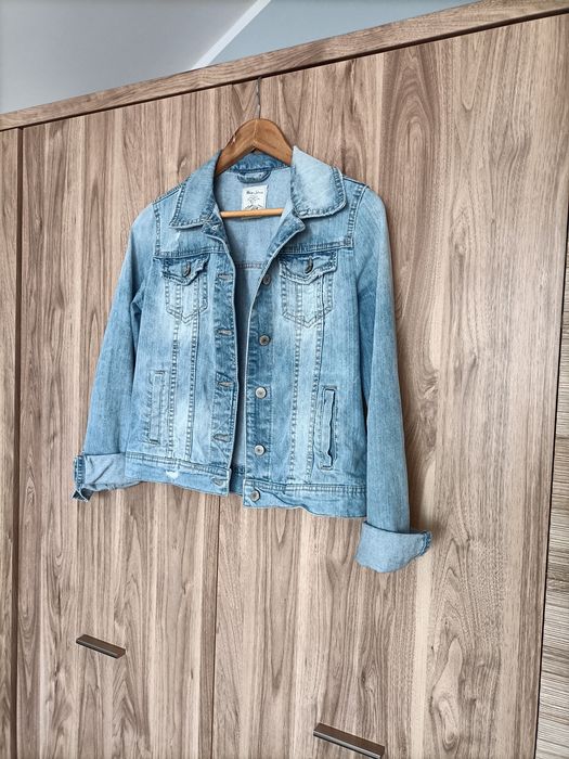 Jasnoniebieska kurtka jeansowa S 36 Stradivarius