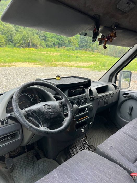 Mersedes-Benz Sprinter