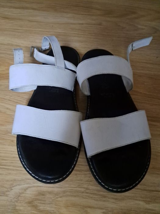 Босоніжки Tamaris натуральна шкіра р-р 40